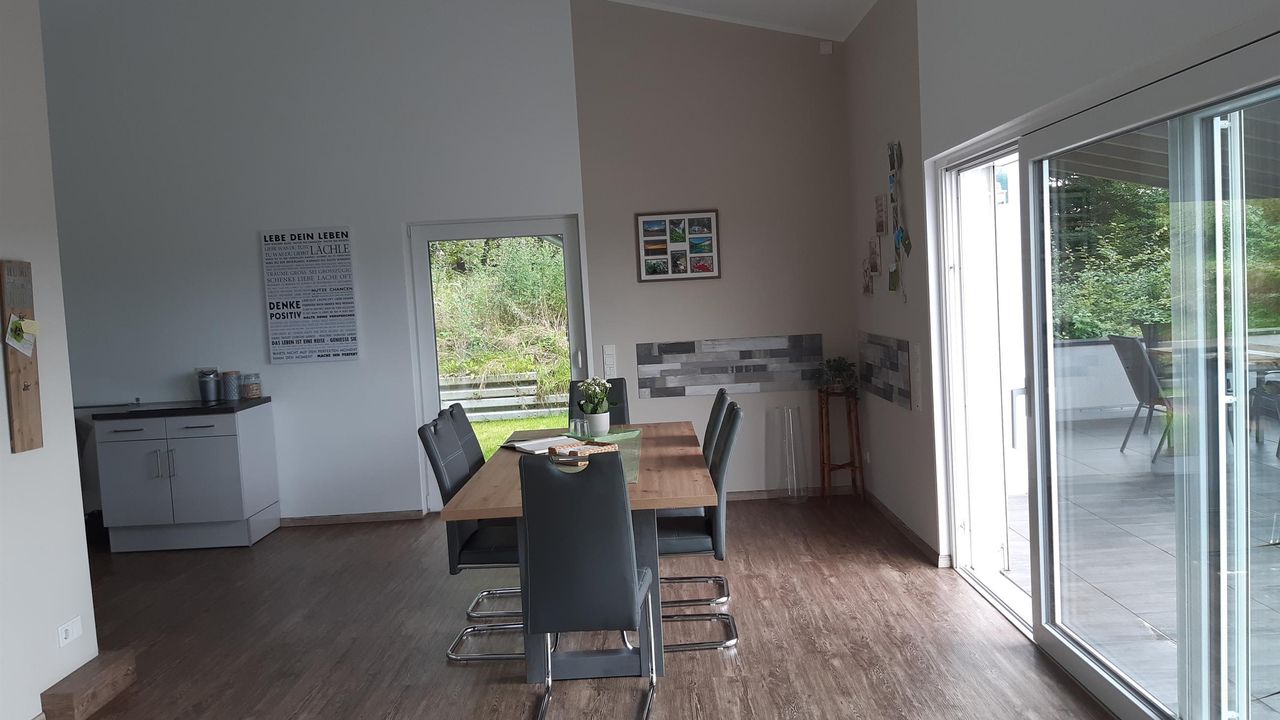 "lichtdurchflutet" "lichtdurchflutet"